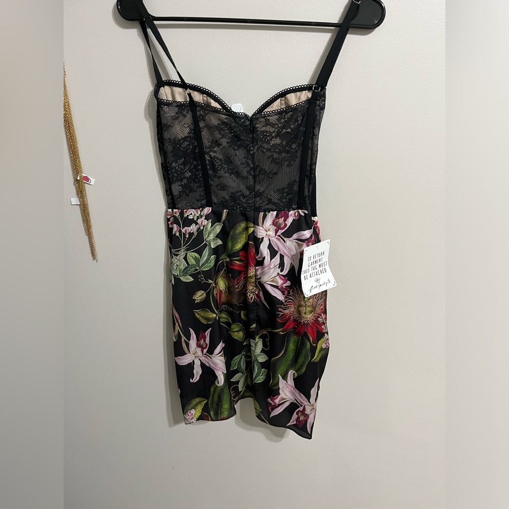 Free People Katie May Whisper Dress NWT - Picture 3 of 3
